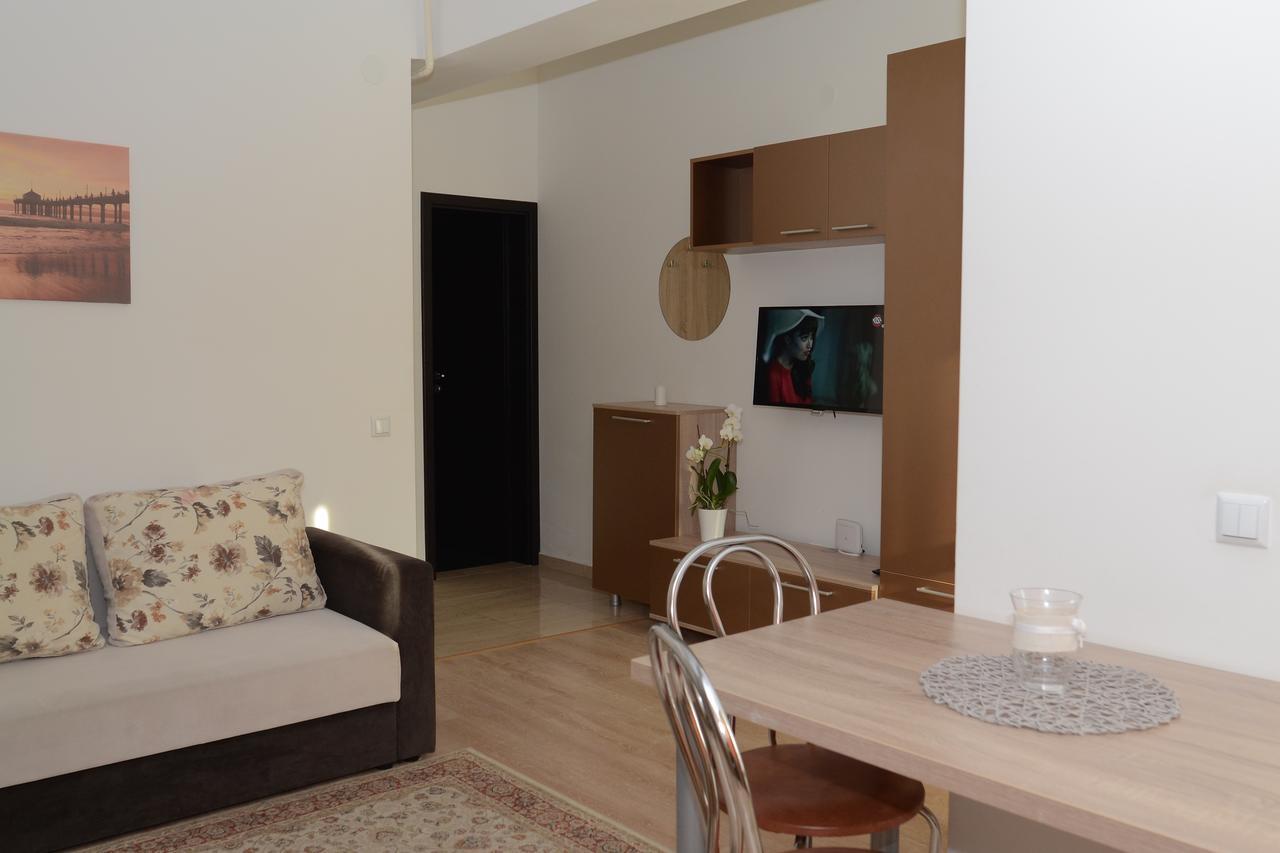 Cozy Apartments - City Center Iasi Esterno foto