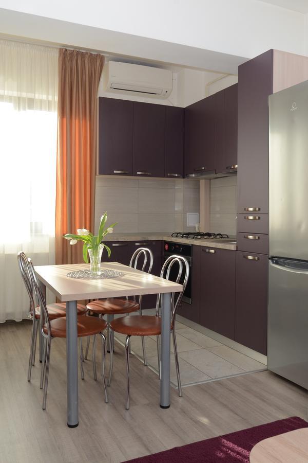 Cozy Apartments - City Center Iasi Esterno foto