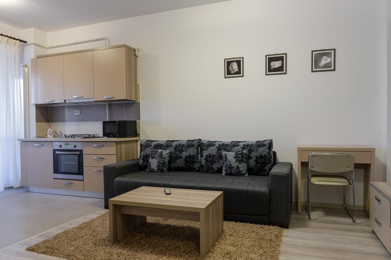 Cozy Apartments - City Center Iasi Esterno foto
